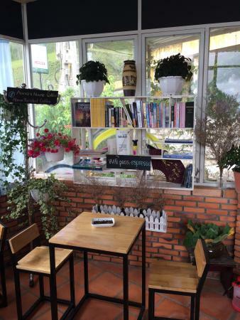 Anna's Coffee House